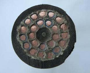 中間加鋼絲抗拉卷筒專用電纜